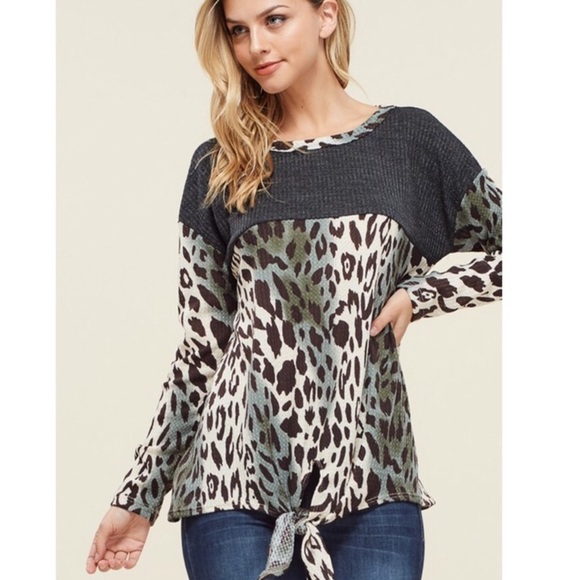 ✨JUST IN✨ ANIMAL PRINT SELF TIE WAFFLE KNIT TOP - Picture 4 of 5